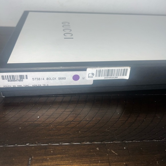 Gucci Marmont pouch!!! Lovely color combo. - Picture 11 of 12